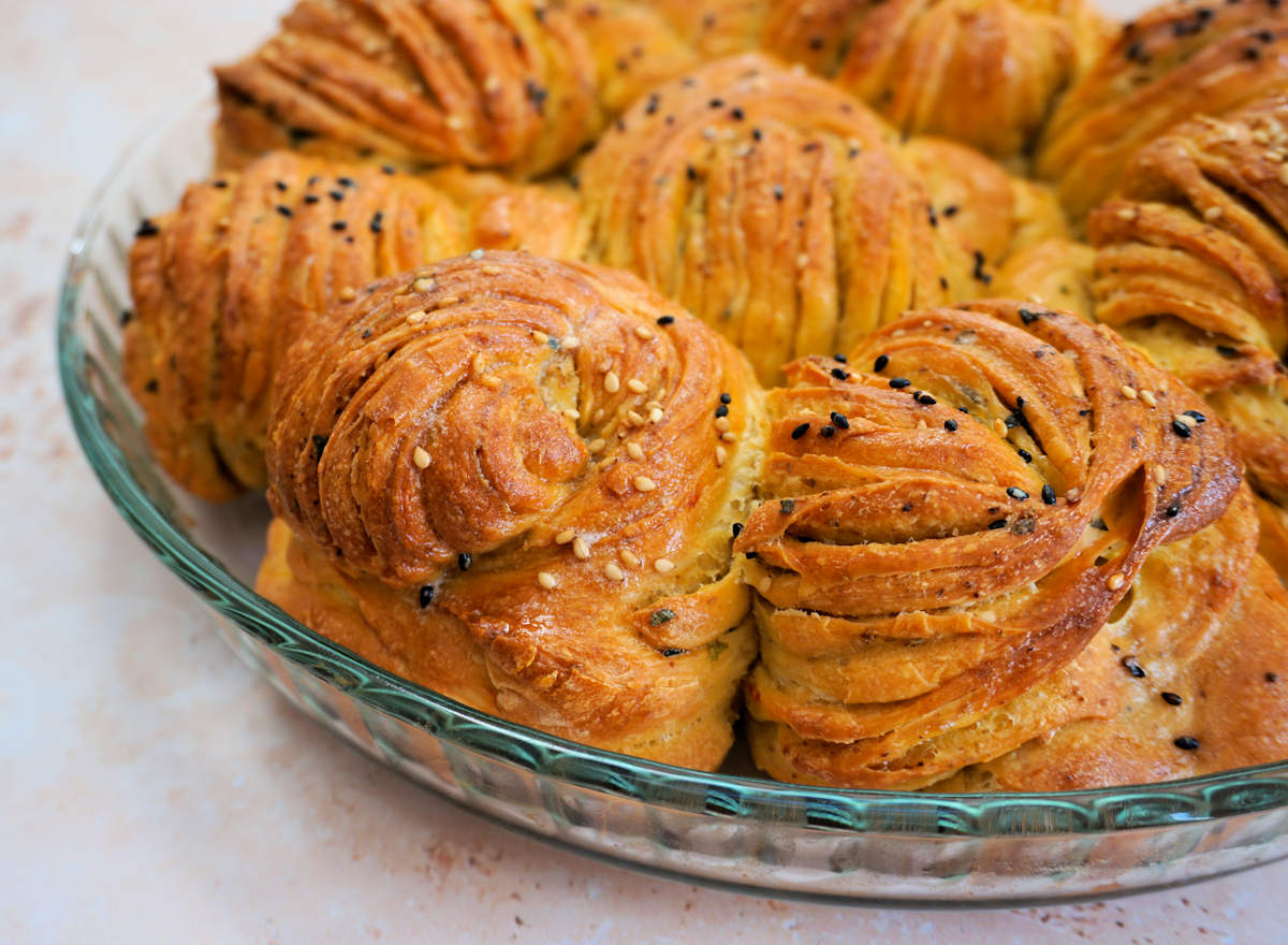 Chinese Flower Bread Rolls Recipe Cuisine Fiend